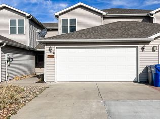 3630 McLaughlin Dr, Lincoln, NE 68516