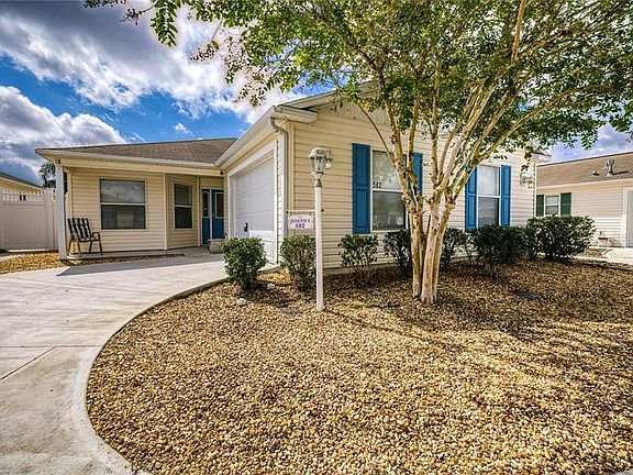 2nd image of 582 Lacy Pl