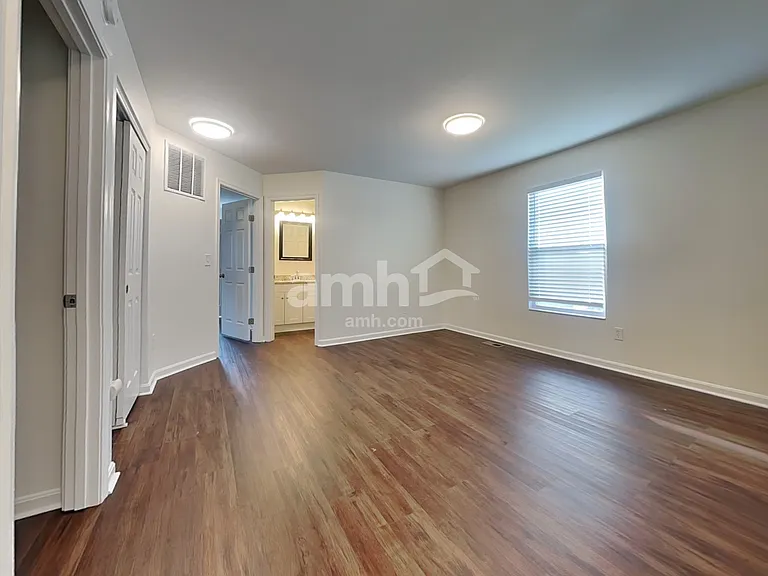 1253 Summerlake Dr — Photo 9
