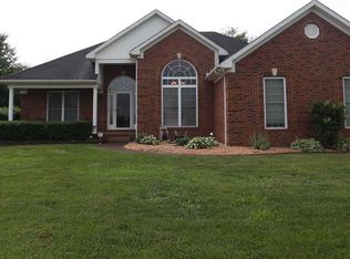 857 Divot Cir, Bowling Green, KY 42104