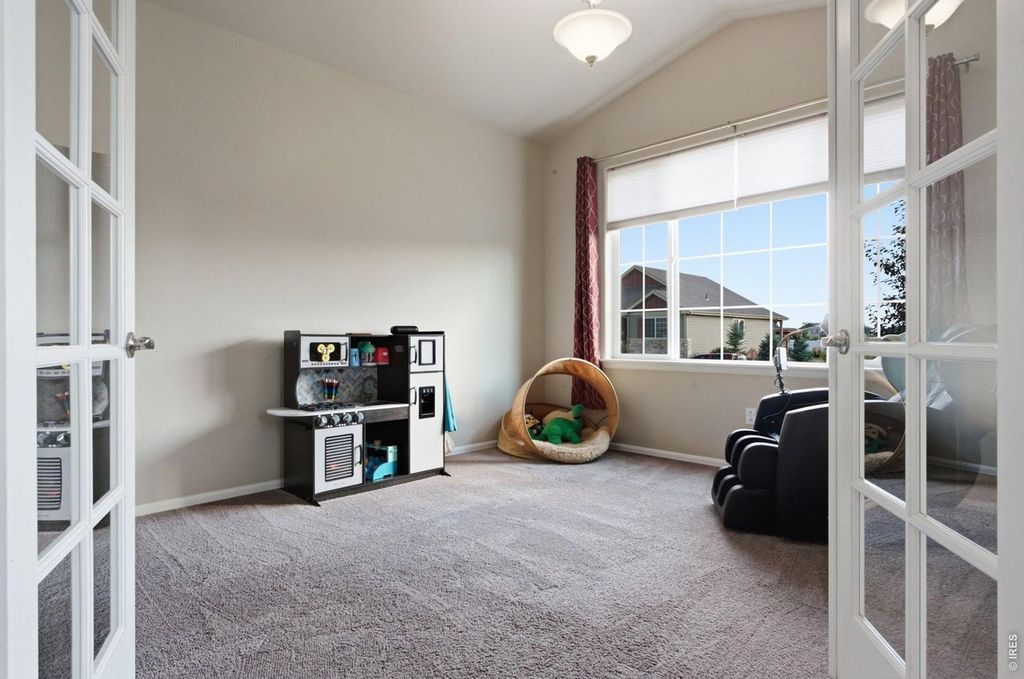 385 Littlebrook Ct