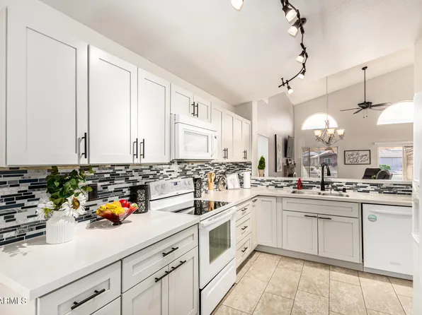 60 S WILLOW CREEK Street, Chandler, AZ 85225