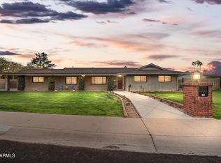 521 E Canterbury Ln, Phoenix, AZ 85022
