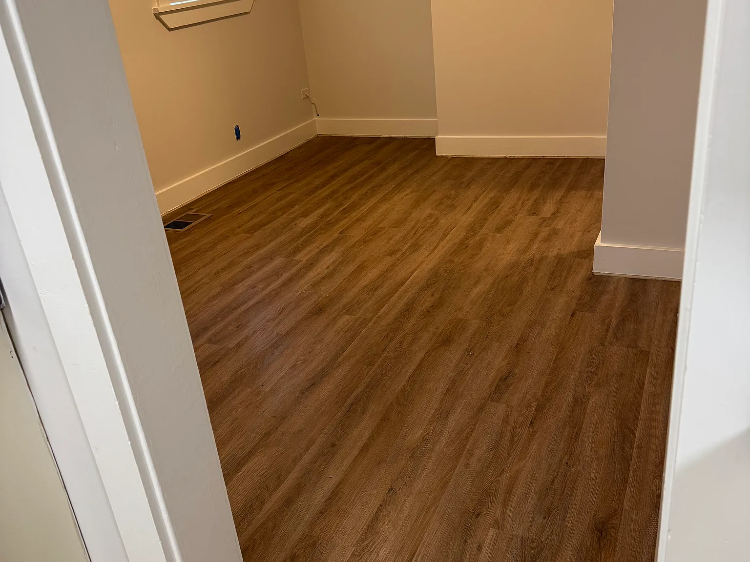 2 bed, 784 sqft, $1,150 — Photo 2