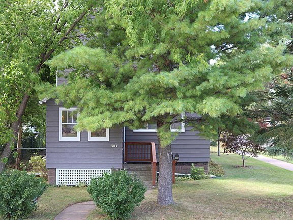 4th image of 303 7th Ave E