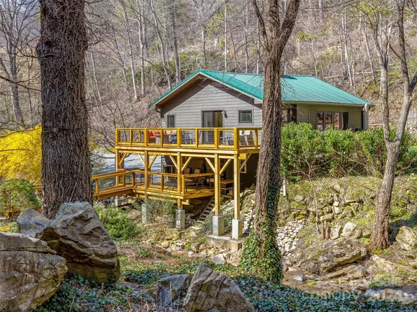 2750 E Fork Rd, Marshall, NC 28753