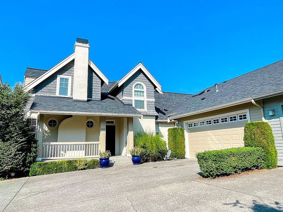 1st image of 1422 NE Katsura St