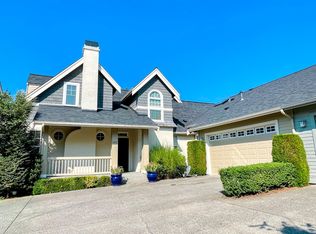 1422 NE Katsura St, Issaquah, WA 98029