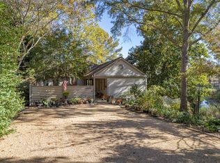 106 Cottage Ln, Irvington, VA 22480