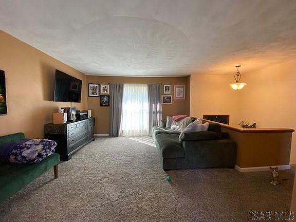 2nd image of 144 Redwood Dr