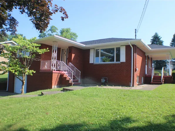 30 Manor Rd, Donora, PA 15033