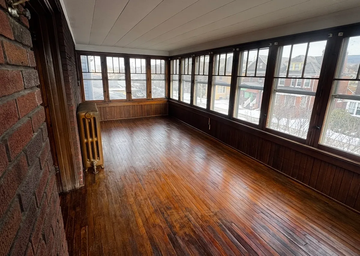 Building Photo - 2818 Broad Ave #1