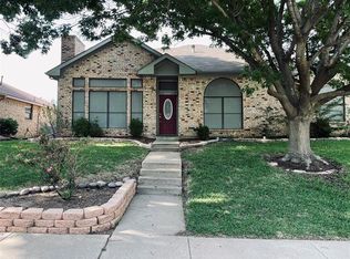 2037 Greenstone Trl, Carrollton, TX 75010
