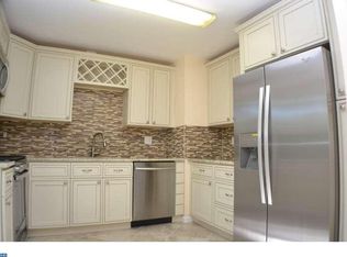 2202 S Brighton Ave, Lindenwold, NJ 08021