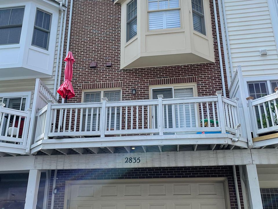 2nd image of 2835 11th St N