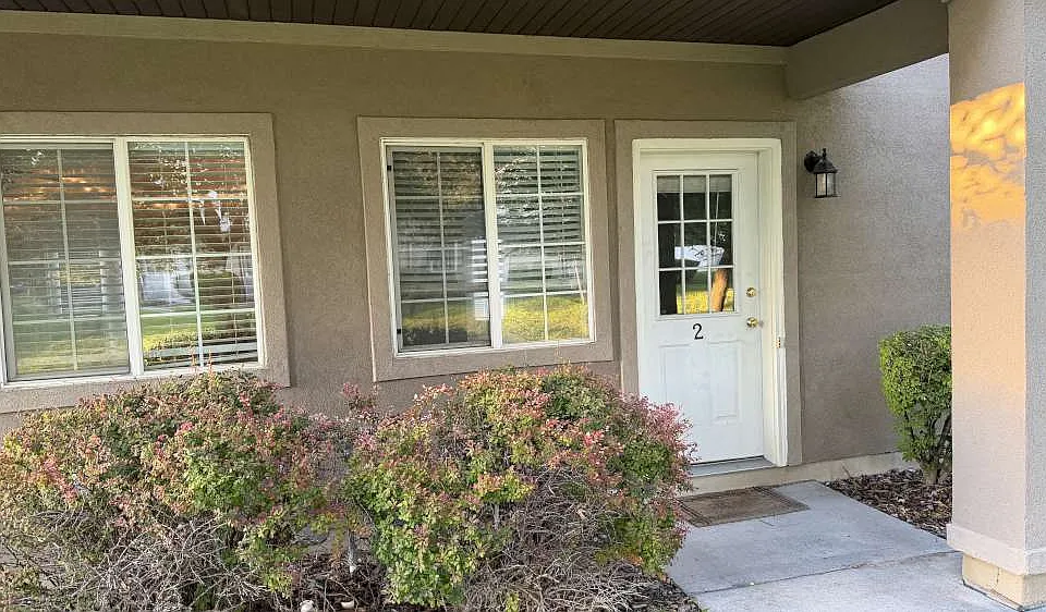 2 Somerset Pl