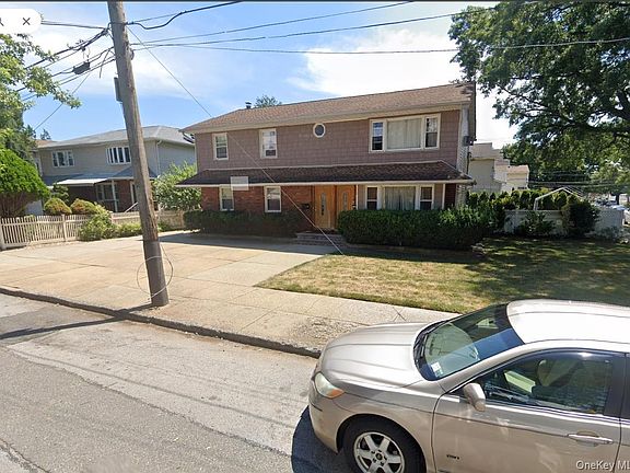 2nd image of 1551 Sweetman Avenue