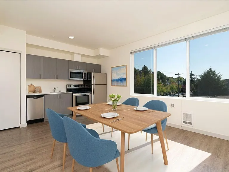 4801 Fauntleroy Apartments — Photo 48