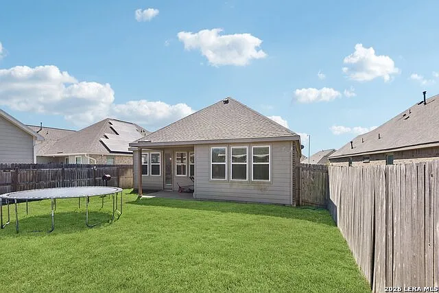 131 Dovetail St — Photo 38