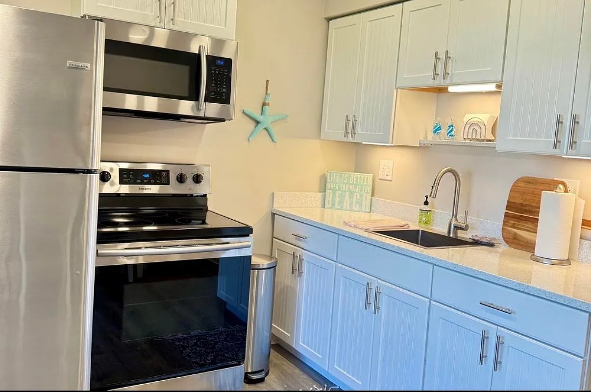1 bed, 448 sqft, $1,800 — Photo 4