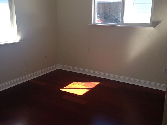 4th image of 1409 Gordon St