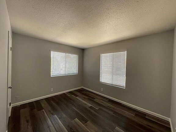 5th image of 725 N San Joaquin St #6