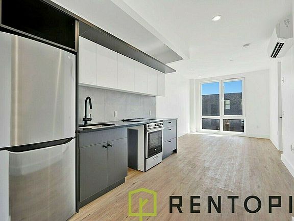 2nd image of 2175 Bergen St #2L