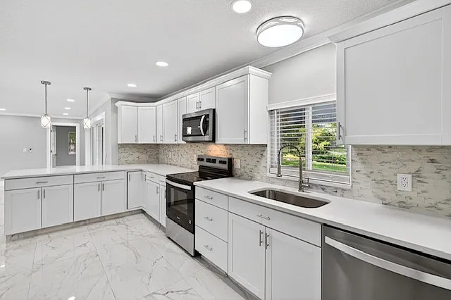 28 Fernwood Ln — Photo 14