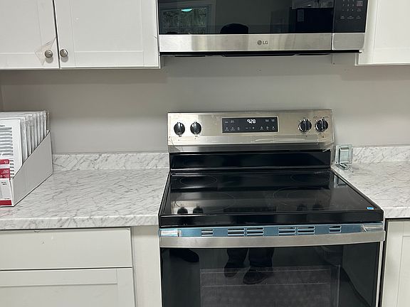 2nd image of 8094 Esteves Rd