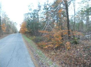 5 Black Rd S, Searsport, ME 04974
