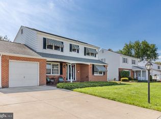 19 Yeates Dr, New Castle, DE 19720