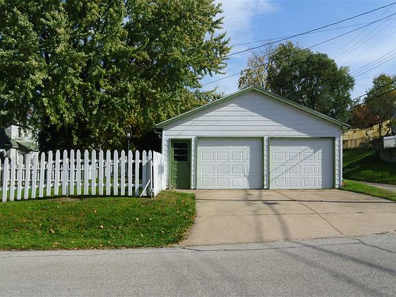 4th image of 1902 E Ewing Ave