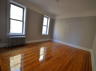 69-01 62nd St #A15, Ridgewood, NY 11385