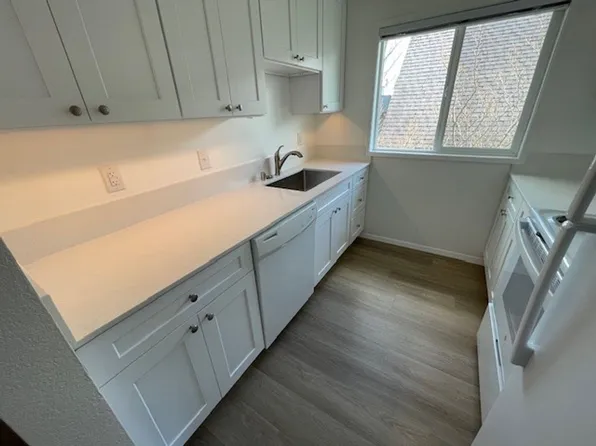 (2P) 510 N. 47th, 510 N 47th St APT 4, Seattle, WA 98103