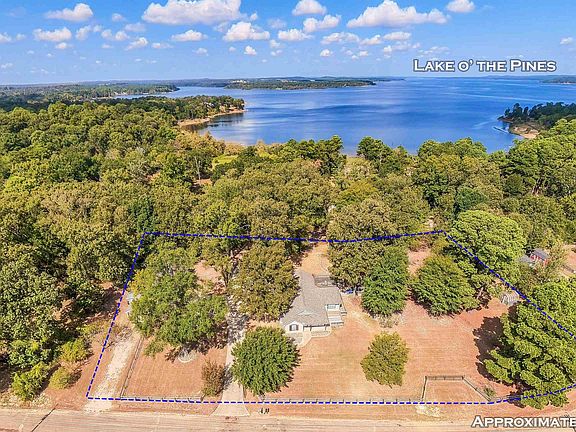 3rd image of 237 Lakeview Cir