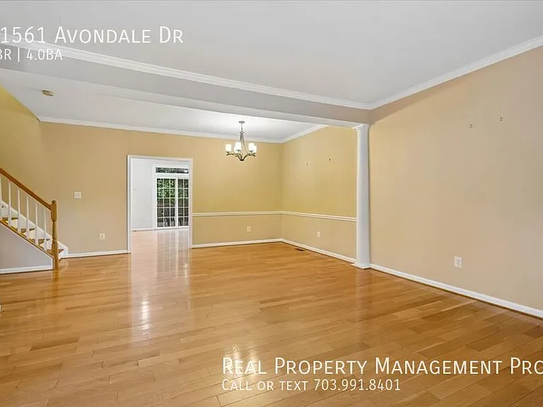 11561 Avondale Dr — Photo 8