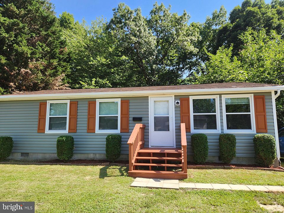 1st image of 47443 Southampton Dr
