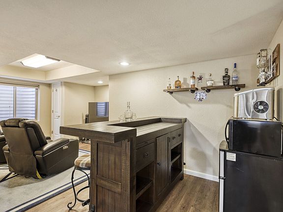 5th image of 21032 E Greenwood Pl