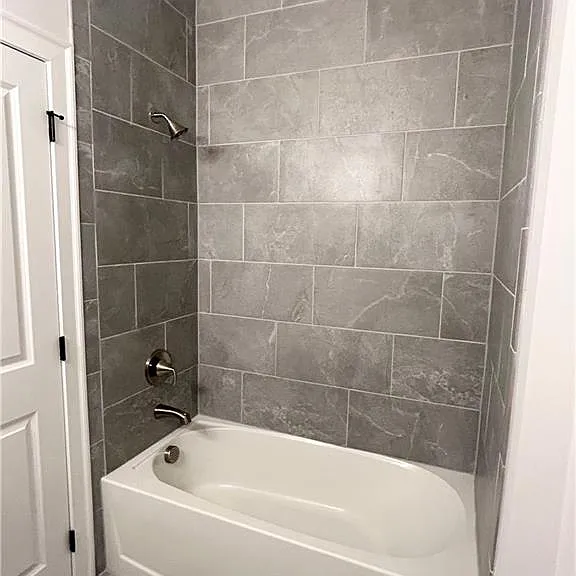 1038 Burnside Pl NW — Photo 33