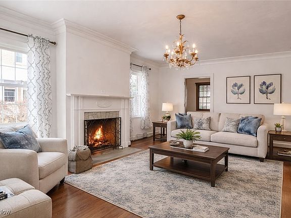 5th image of 253 23rd St NW