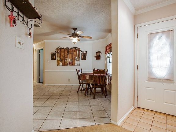 5th image of 9051 Levelland