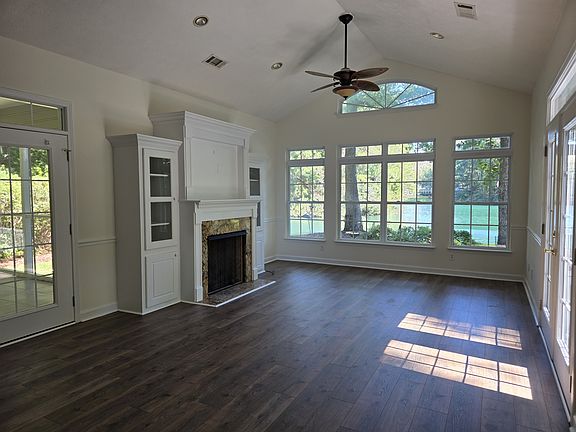 5th image of 423 Shore Rush Dr