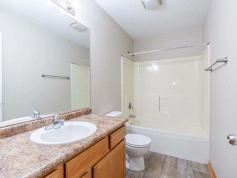 2150 NE 18th St #14 — Photo 15