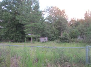 6906 Bluff Lake Rd, Glennville, GA 30427