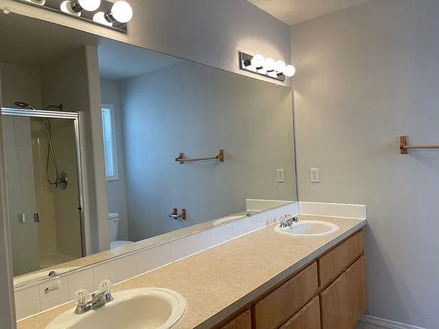 4214 NE 166th Ave — Photo 9