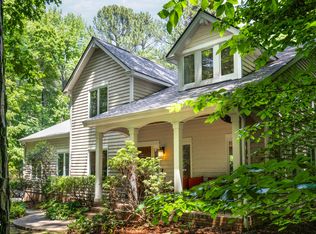 574 Chatham Dr, Chapel Hill, NC 27516