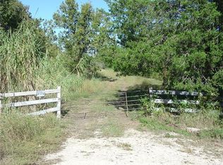 950 Lomax Harmel Rd, Burton, TX 77835