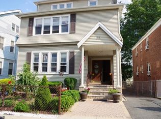 25 Grove St, Bloomfield, NJ 07003
