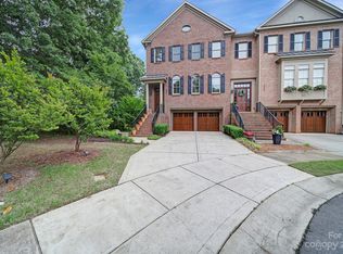 6403 Fairway Row Ln, Charlotte, NC 28277