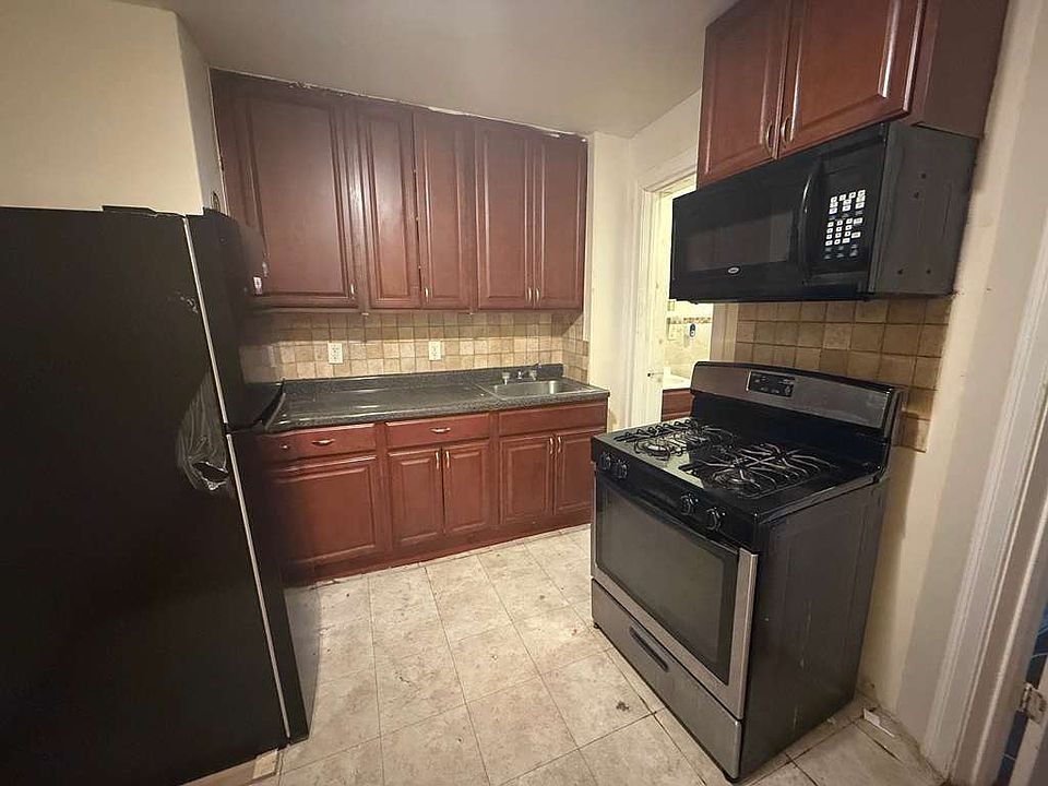 1st image of 5902-04 Madison St #12